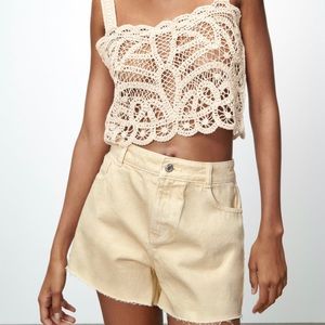 ZARA Mid Rise Relaxed Denim Short Size 6 NWT